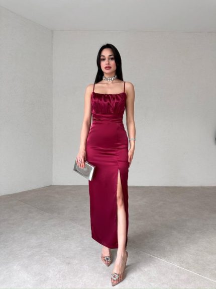 Bordo İnce Askılı Göğüsü Drapeli Vencover Saten Elbise